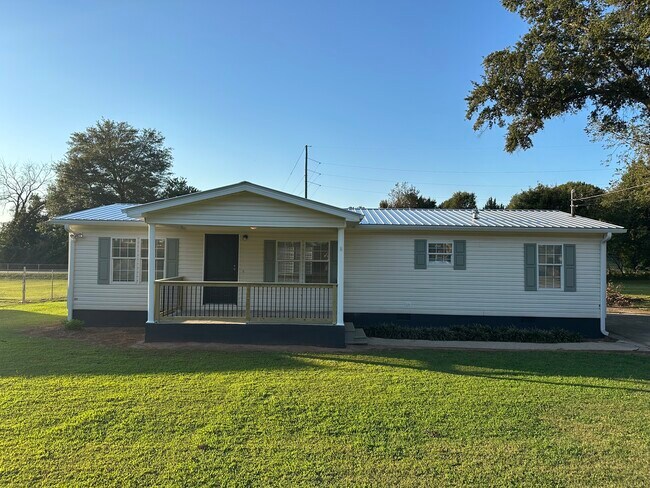 Primary Photo - 38 Shuford St