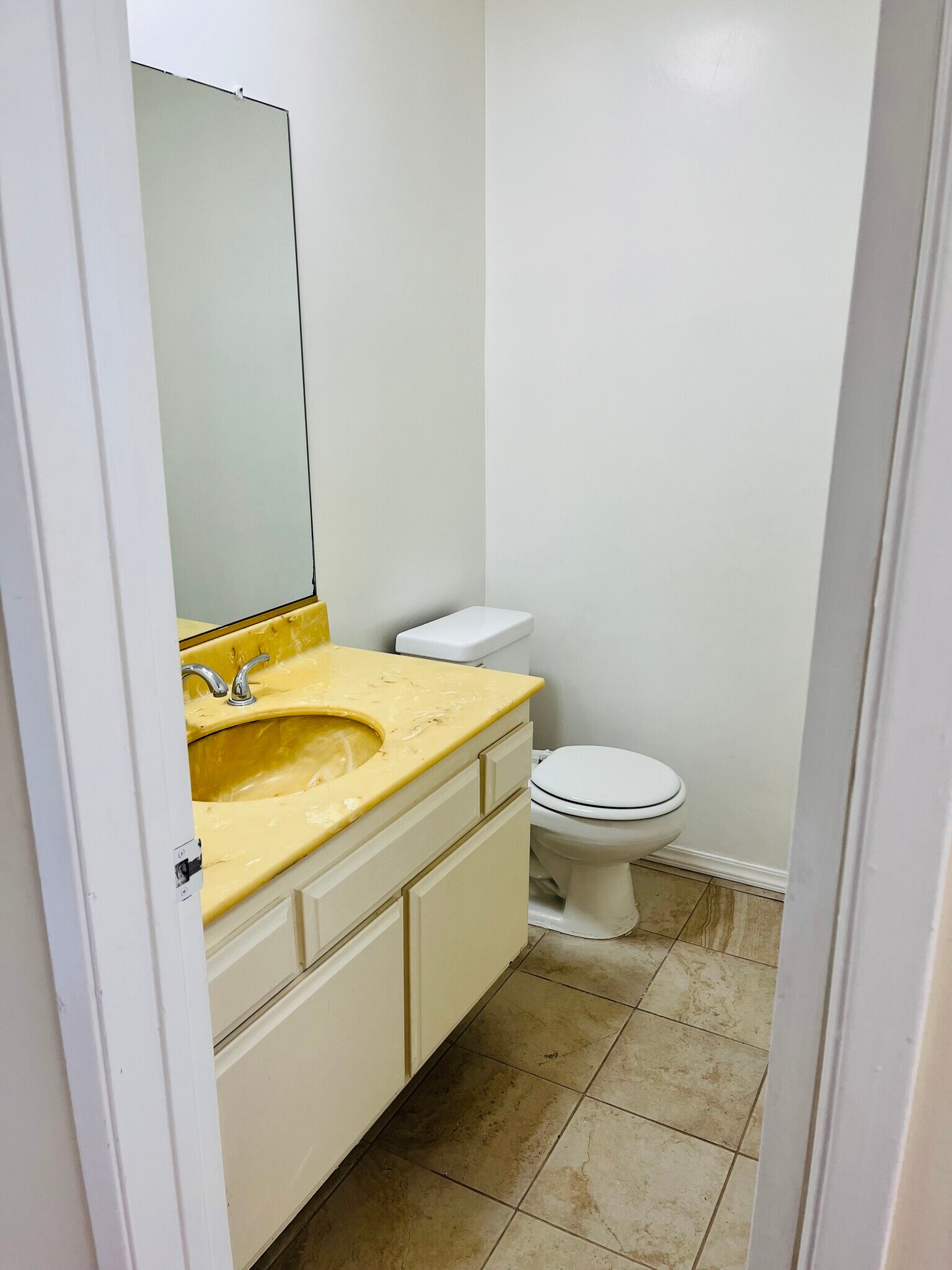 Building Photo - 12731 Pacific Ave