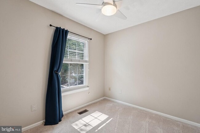 Building Photo - 5413 Tree Line Dr