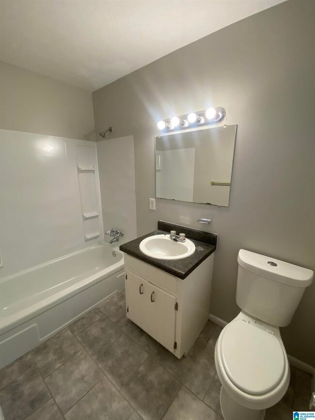 Building Photo - 5213 Goldmar Dr