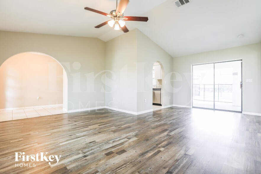 Building Photo - 23502 Shelby Ave