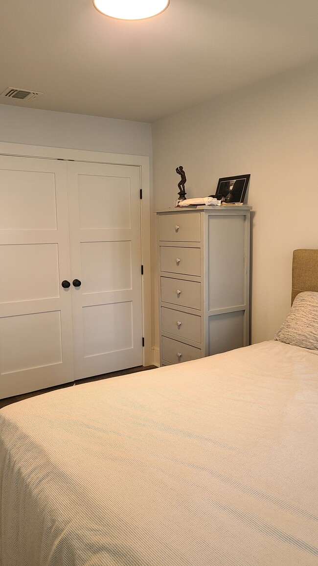 Building Photo - 25 Wilmer St