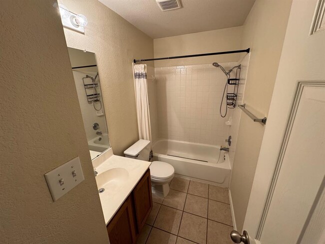 Building Photo - 1710 Chinati Mountain Trail