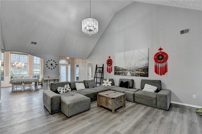 Building Photo - 235 Ruby Forest Pkwy