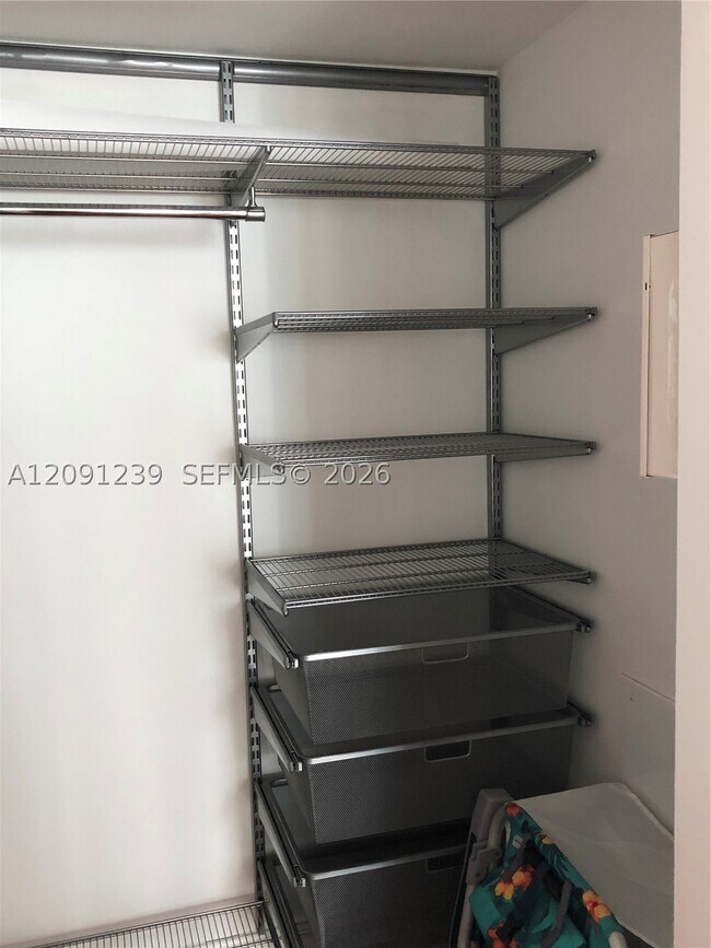 Building Photo - 1200 Brickell Bay Dr