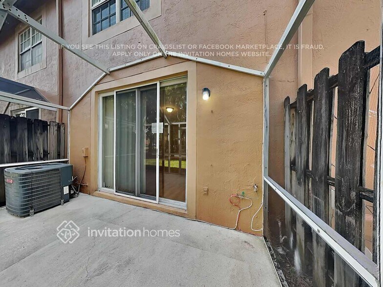 Building Photo - 1392 Coronado Rd