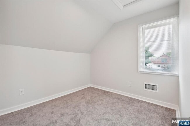 Building Photo - 567 S Broad St