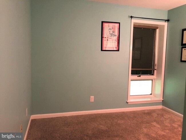 Building Photo - 23240 Chestnut Oak Ct