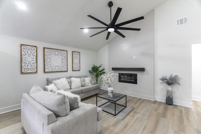 Building Photo - 3618 Tamfield Dr