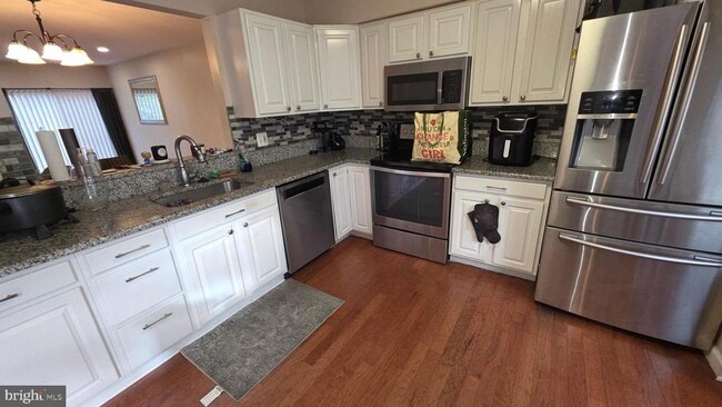 Building Photo - 4 Steeplejack Ct