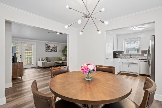 Building Photo - 4 Amherst Ave