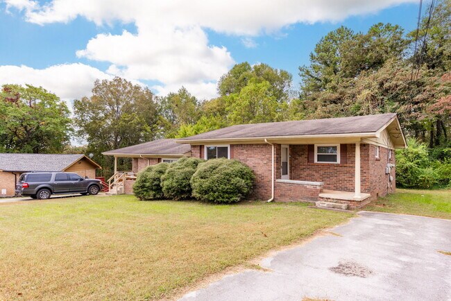 Building Photo - 3814 Cherwood Ln