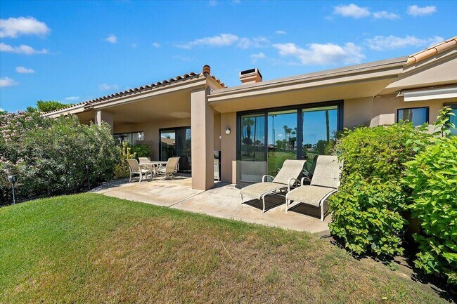 Building Photo - 38615 Palm Valley Dr