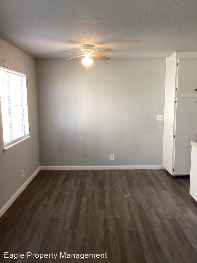 Building Photo - 2 br, 1 bath House - 4440 Calandria Street #3
