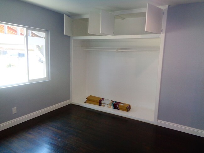 Building Photo - Renovated 3 Bed 1 Bath Home in Whittier w/...