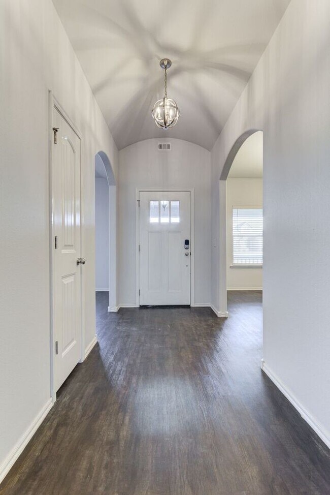 Building Photo - Pool + Park Community! 3/2/2 Plus Office!