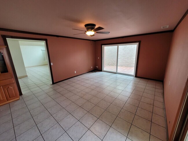 Building Photo - Beautiful 5 Bedroom La Habra Home