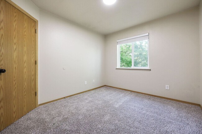 Building Photo - 4bed/2.5 Bathroom house - SE Portland