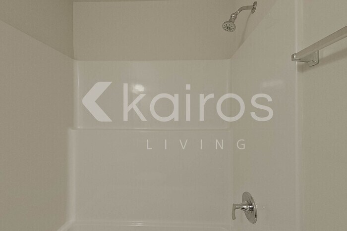 Building Photo - 2137 Banyon Cir