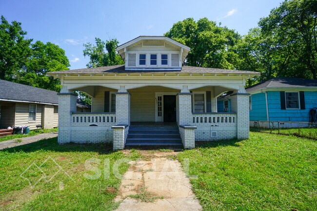 Primary Photo - 4335 Jackson St