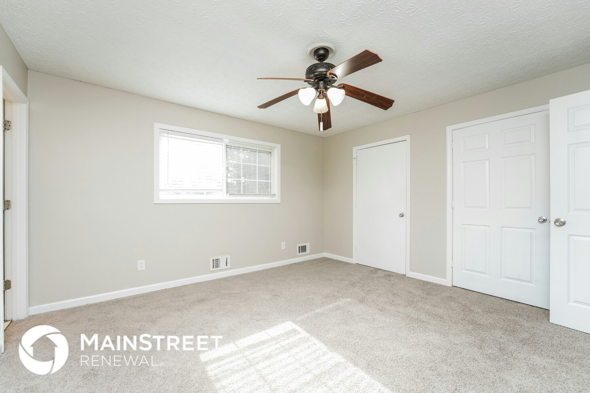 Building Photo - 512 Chanterelle Dr