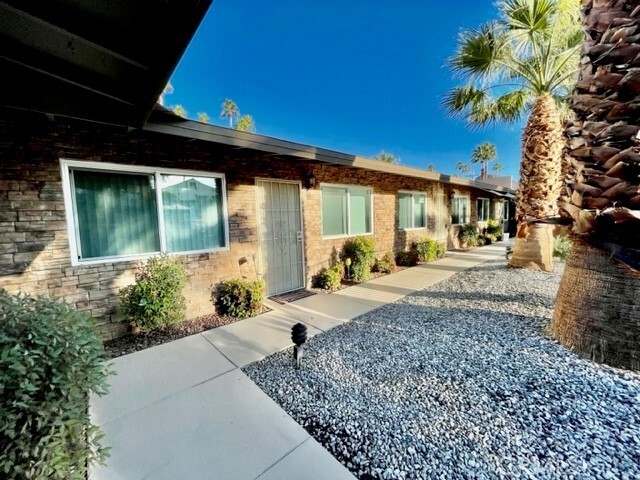 Building Photo - 74402 Abronia Trail