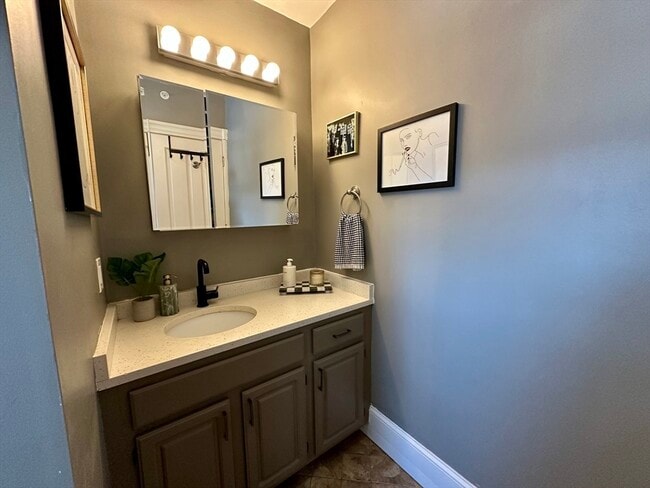 Building Photo - 15 Bearse Ave