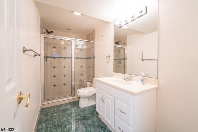 Building Photo - 23 Hansom Rd