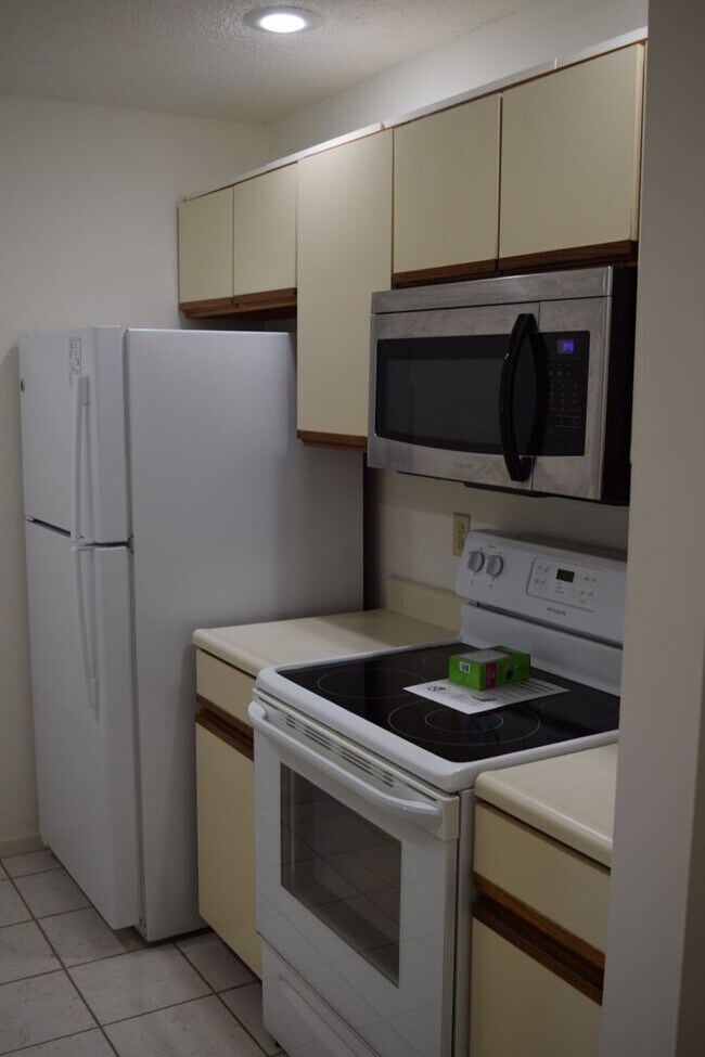 Interior Photo - Misty Cove