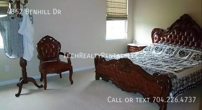 Building Photo - 4862 Benhill Dr