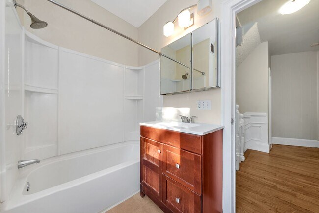 Building Photo - 6 Murdock Terrace