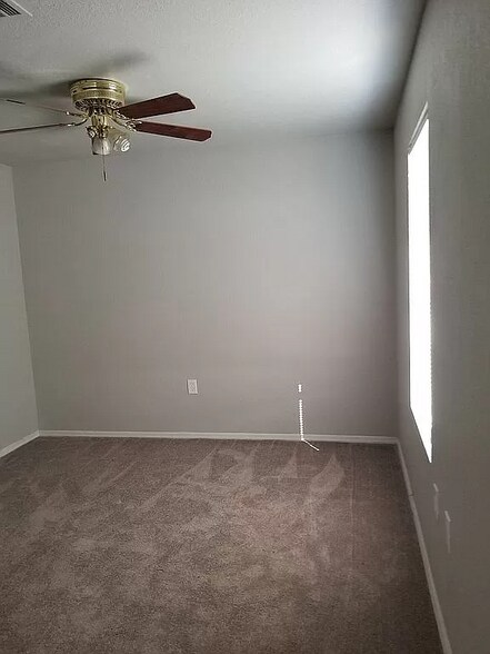 Building Photo - 810 Santa Cruz Dr