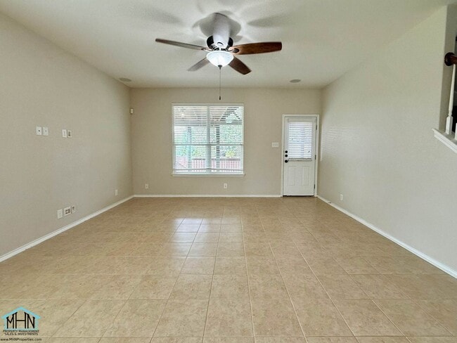 Building Photo - Spacious and Beautiful Two-Story 5 Bedrooms, 3.5 Bathrooms Home, With Easy Access to I-35, Loop 1...