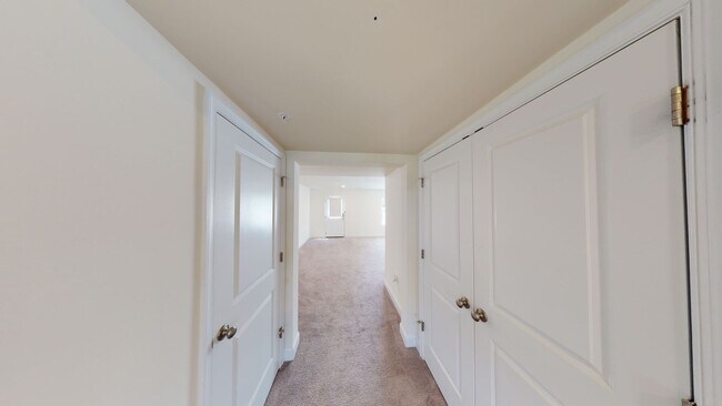 Building Photo - 11242 Saint Luke Drive - Move-in ready!