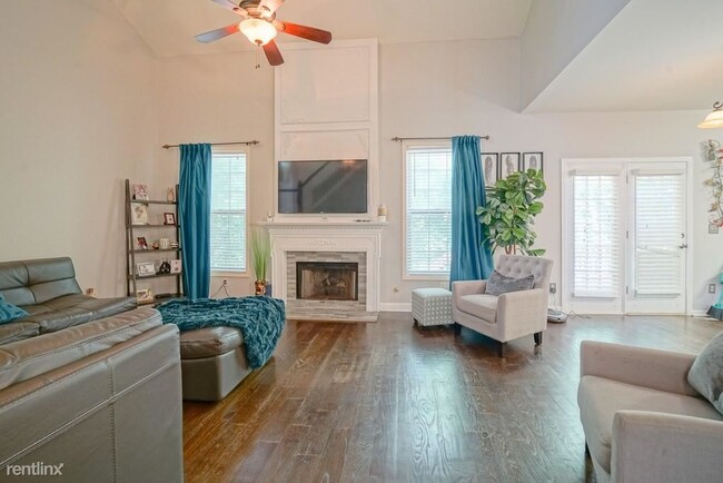 Building Photo - 4 br, 3 bath House - 240 Windy Circle