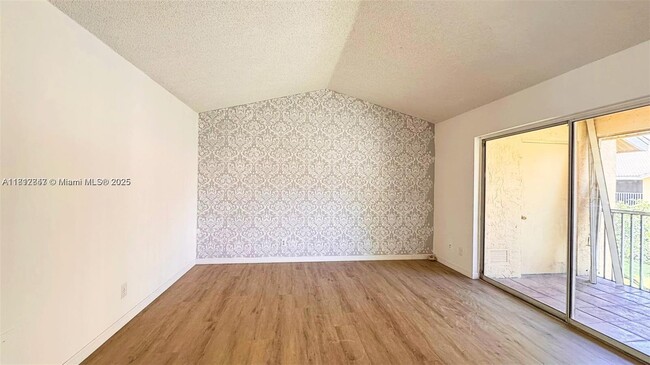 Building Photo - 1084 Coral Club Dr