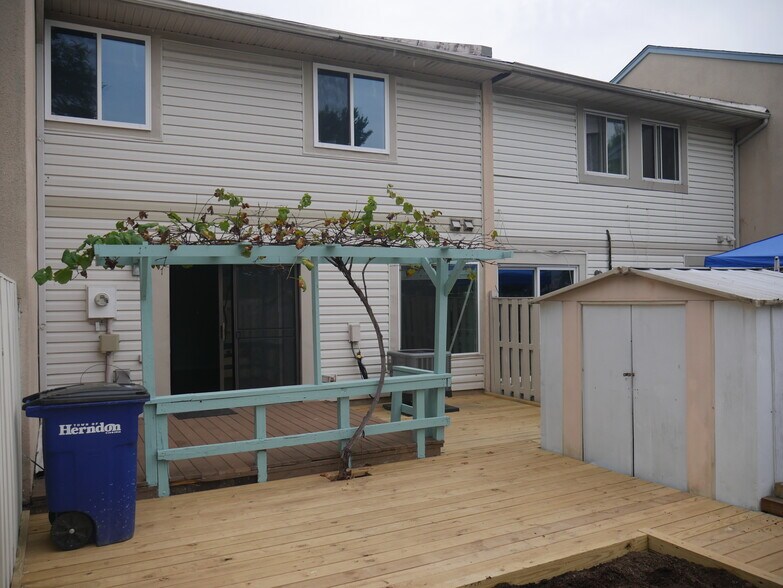 Building Photo - 322 Reneau Way