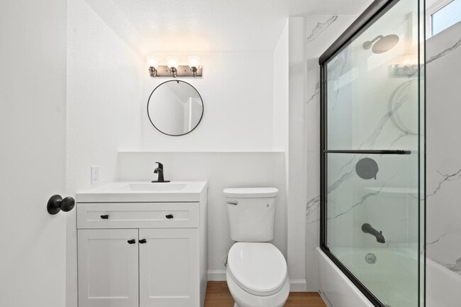 Building Photo - 64 Lycett Cir