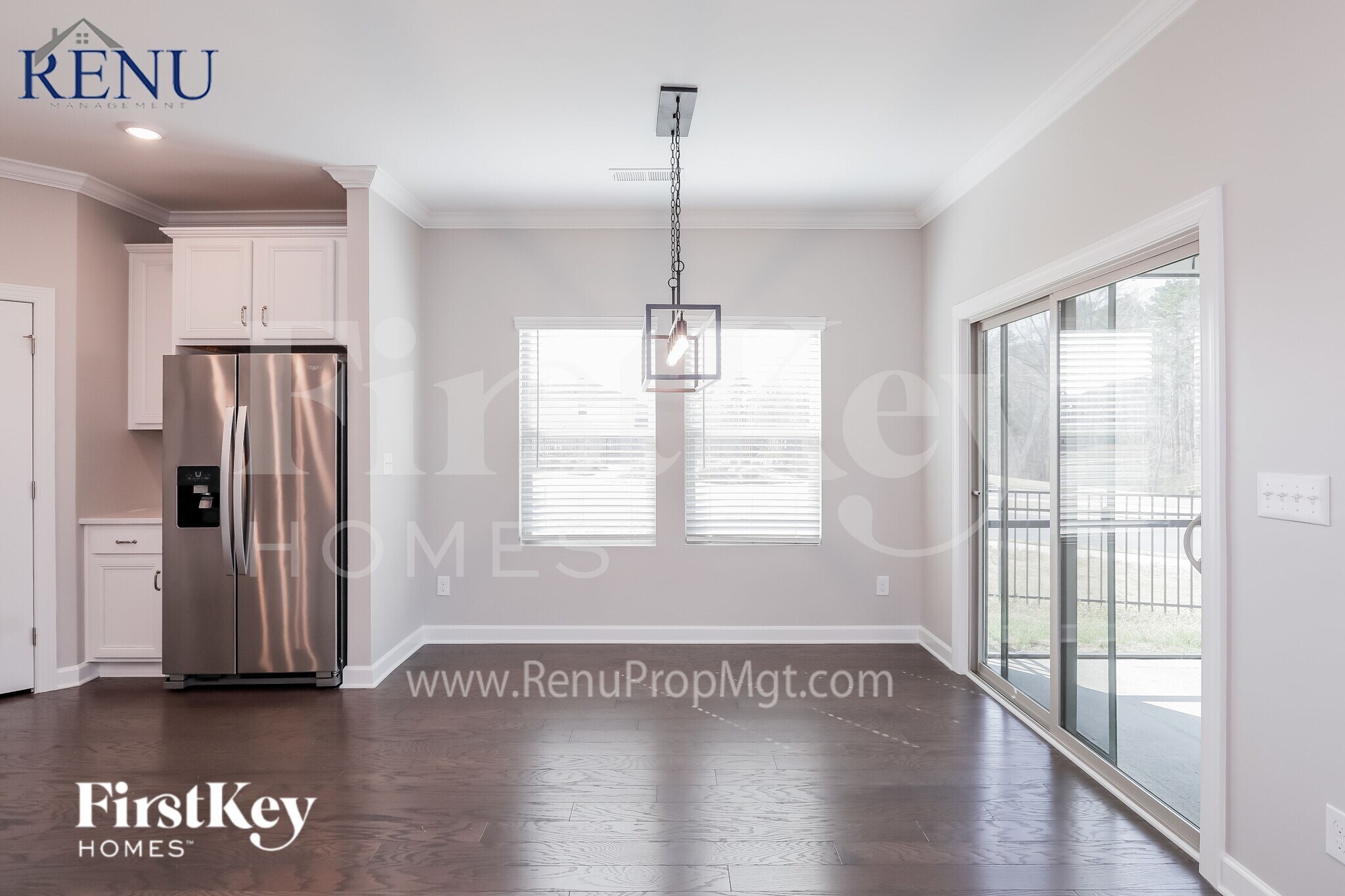 Building Photo - 3207 Elmwood Dr