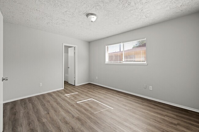 Building Photo - 6450 Bazel Brook Dr