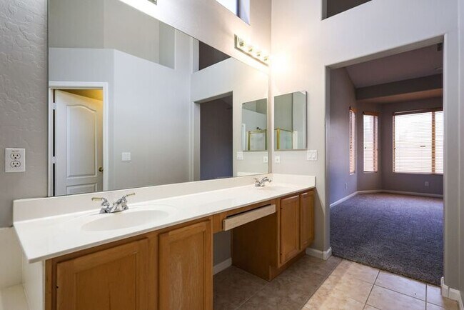 Building Photo - Now Available in Chandler! Spacious 4 Bedroom Home in Carino Estates!