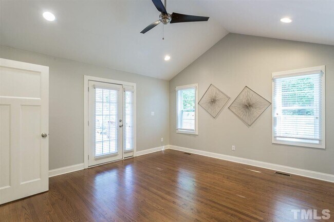 Building Photo - Gorgeous 4 Bedroom Ranch Home, Near Mordecai/Oakwood Neighborhoods, Premium Finishes, Fenced Back...