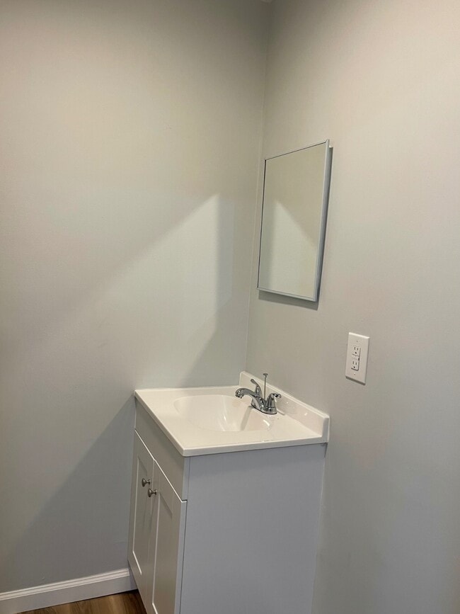 Building Photo - 43-45-45 N Broad St