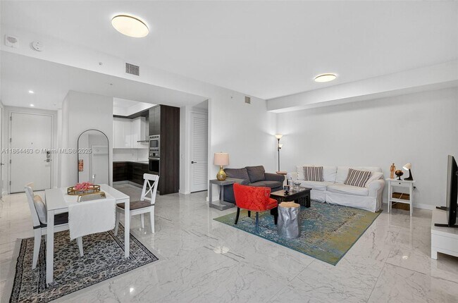 Primary Photo - 301 Altara Ave