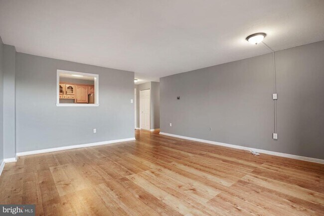 Building Photo - 200 N Pickett St