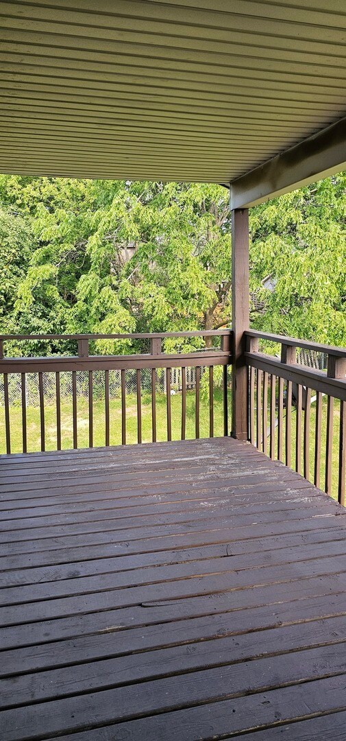 Building Photo - 300 Village Creek Dr