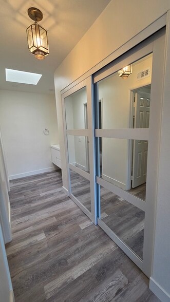 Master Bedroom - 21620 Burbank Blvd