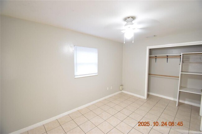 Building Photo - 10011 N 28th St