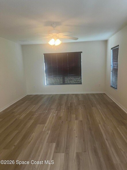 Building Photo - 241 Paquita Cir