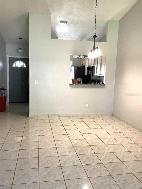 Building Photo - 53 Silver Park Cir